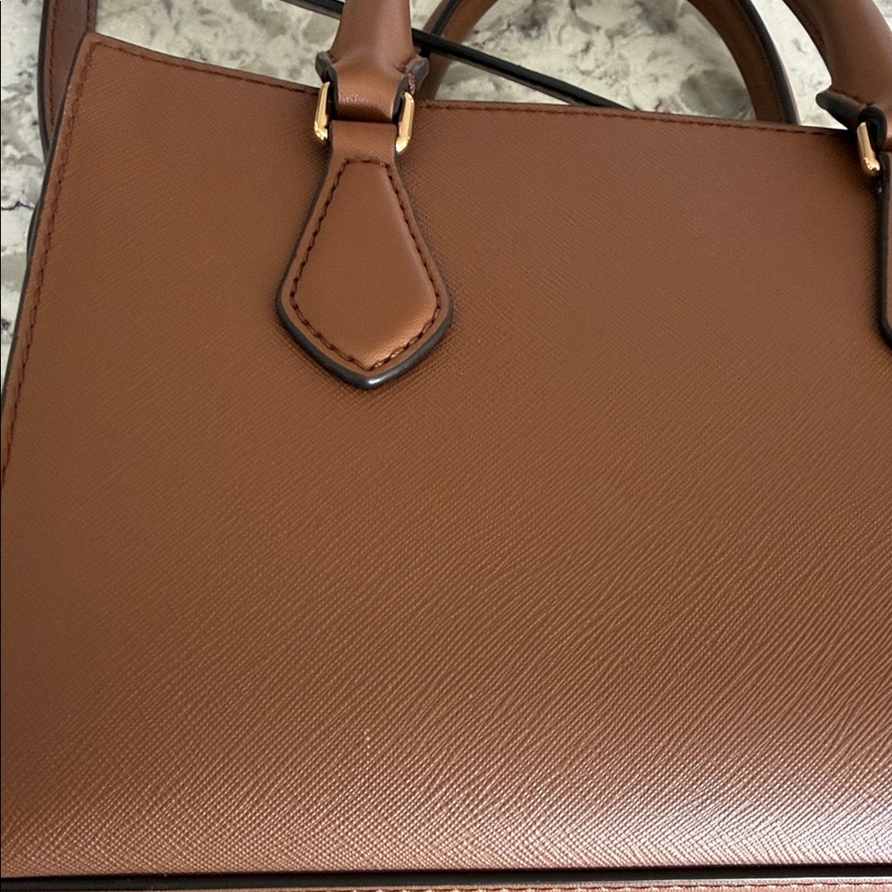 Michael Kors Tan Leather Handbag small Shelia - Picture 8 of 8